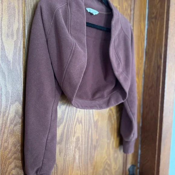 Athleta Women's Brown Cropped Sweater - Picture 3 of 6